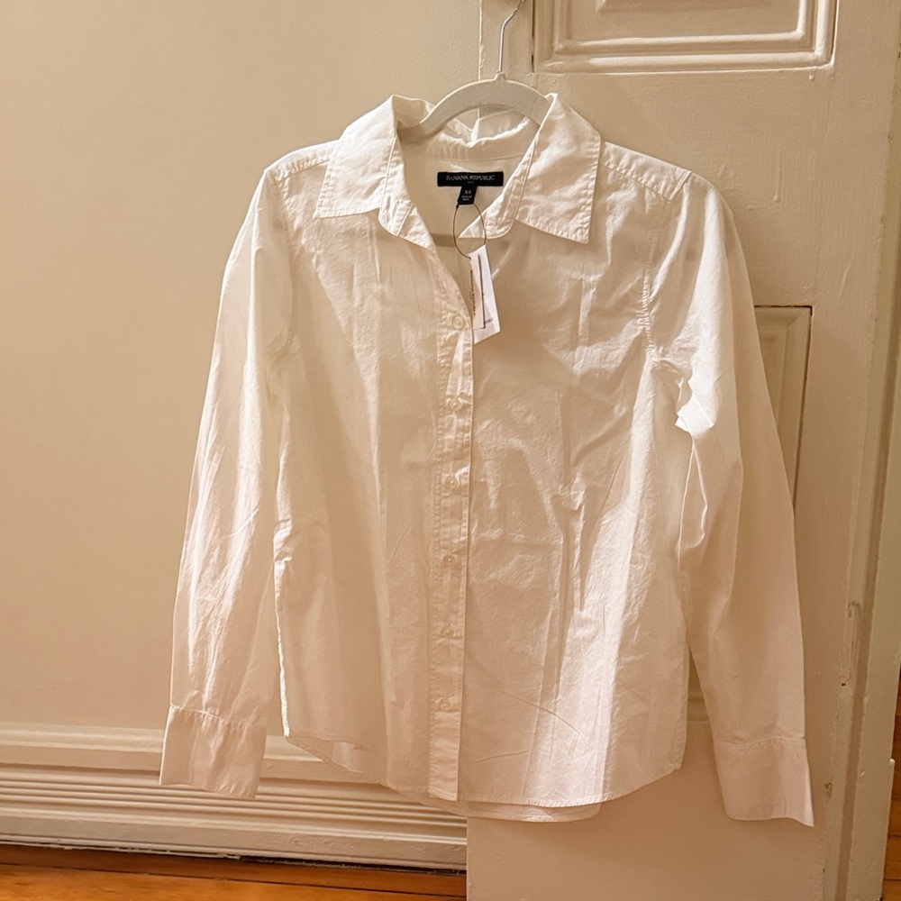 Banana Republic White Button Down Shirt - Picture 6 of 6